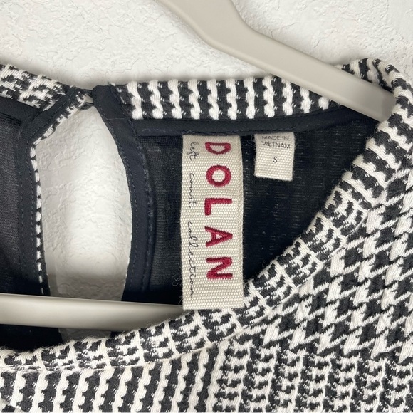 Dolan Anthropologie Black White Houndstooth Ruffle Sleeveless Top Size Small - Picture 4 of 6